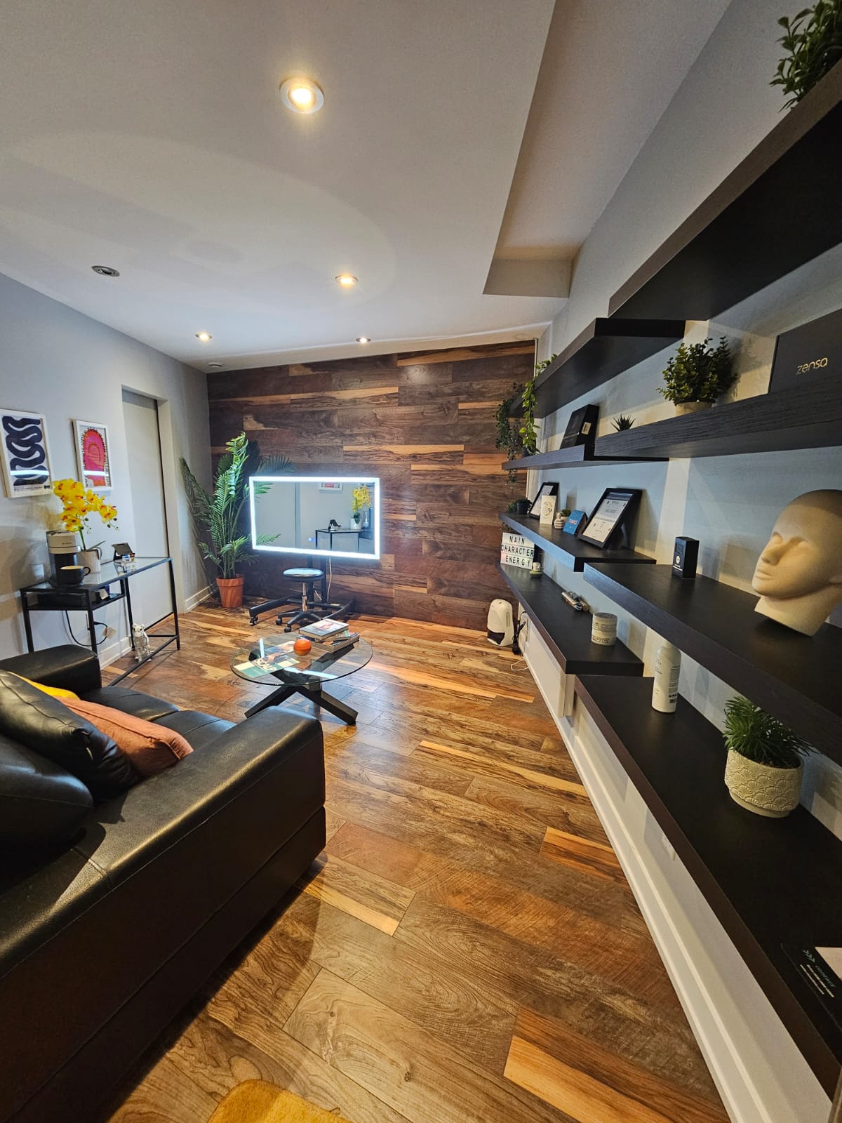 A calm, private consultation room at Rico Clinic in Montreal where clients discuss their tattoo removal plan